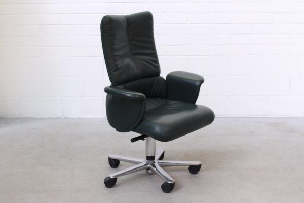 Herman Miller Hollington High Back Executive Chair Geoff Hollington1